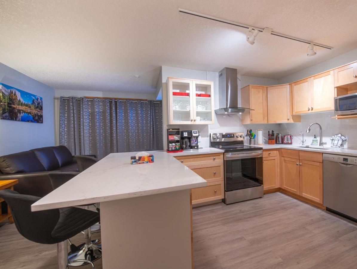 Mountain View 2 Bedroom Condo - Wt Top Floor-401 Canmore Eksteriør bilde